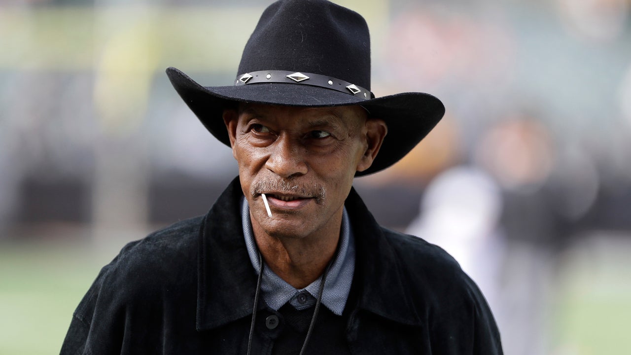 Hall of Fame cornerback Willie Brown dies at age 78
